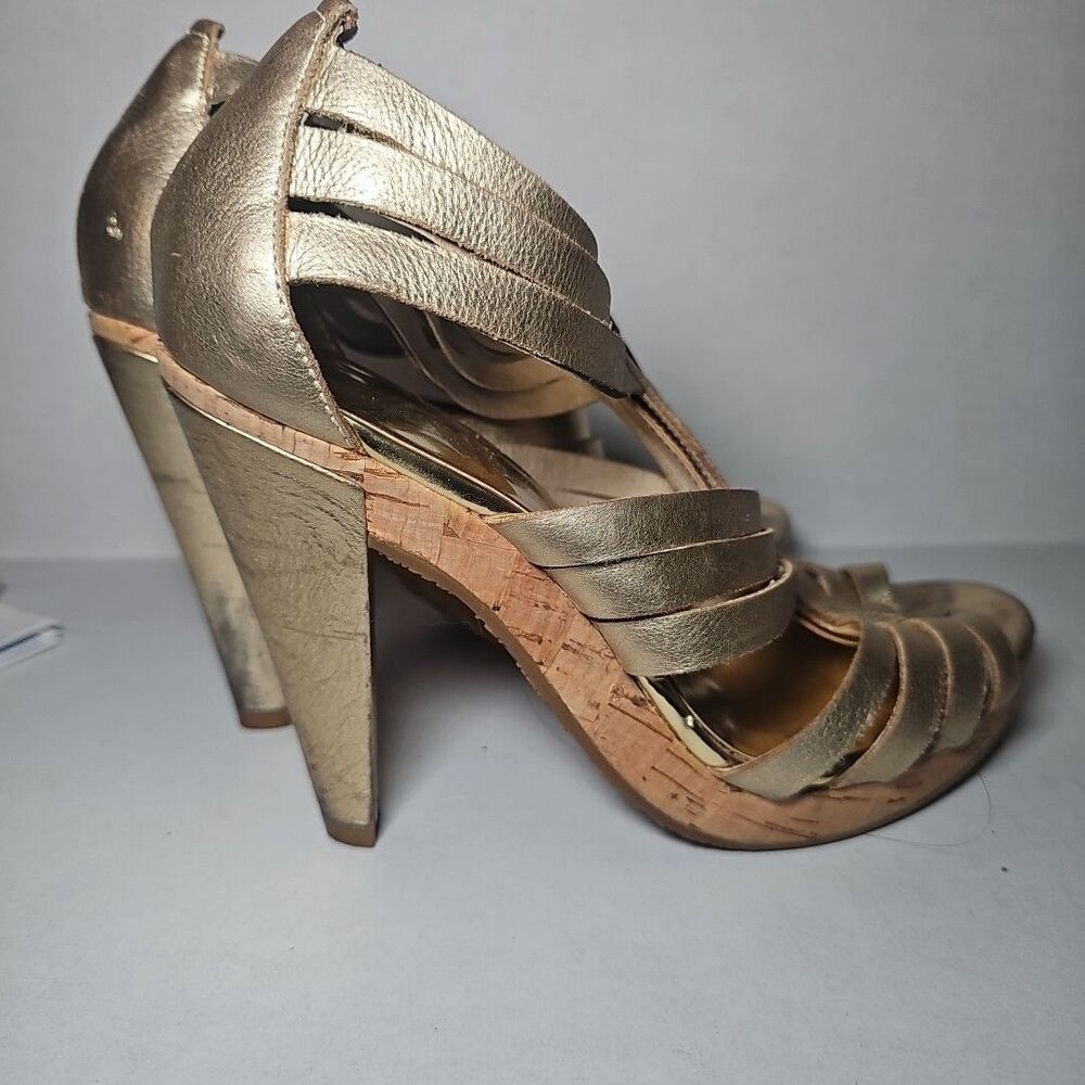 Women's Michael Kors Vintage Gold Leather Gladiator Pumps Cork Platform 8 - Picture 5 of 6